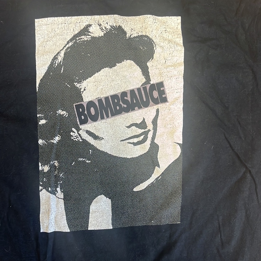Anvil Black and White Graphic Bombsauce Short Sleeved Tee Shirt.  Size Large - Picture 2 of 10